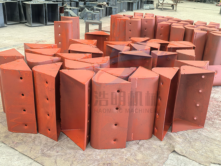 TD400皮带提升机料斗